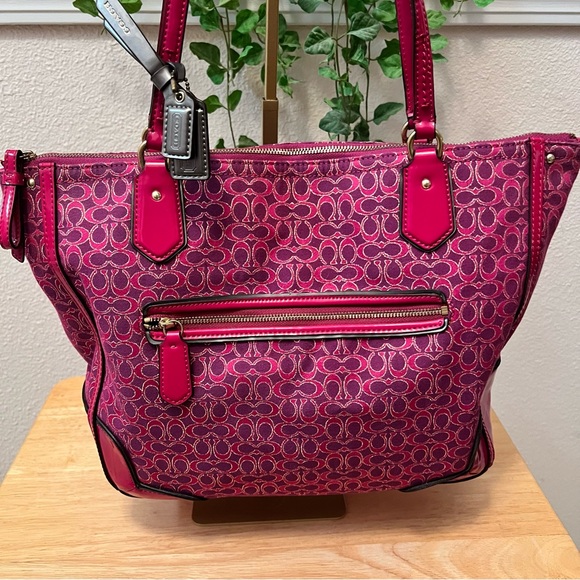 Coach Magenta Pink Raspberry Gold Patent Trim Shoulder Bag - Picture 3 of 15